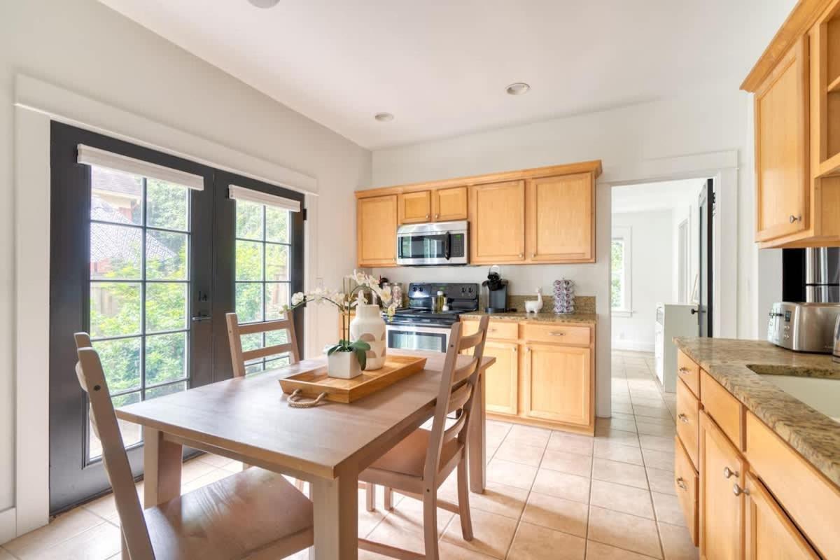 Apartment - The Sunnyside Cottage, Local Shops & Nightlife Portland